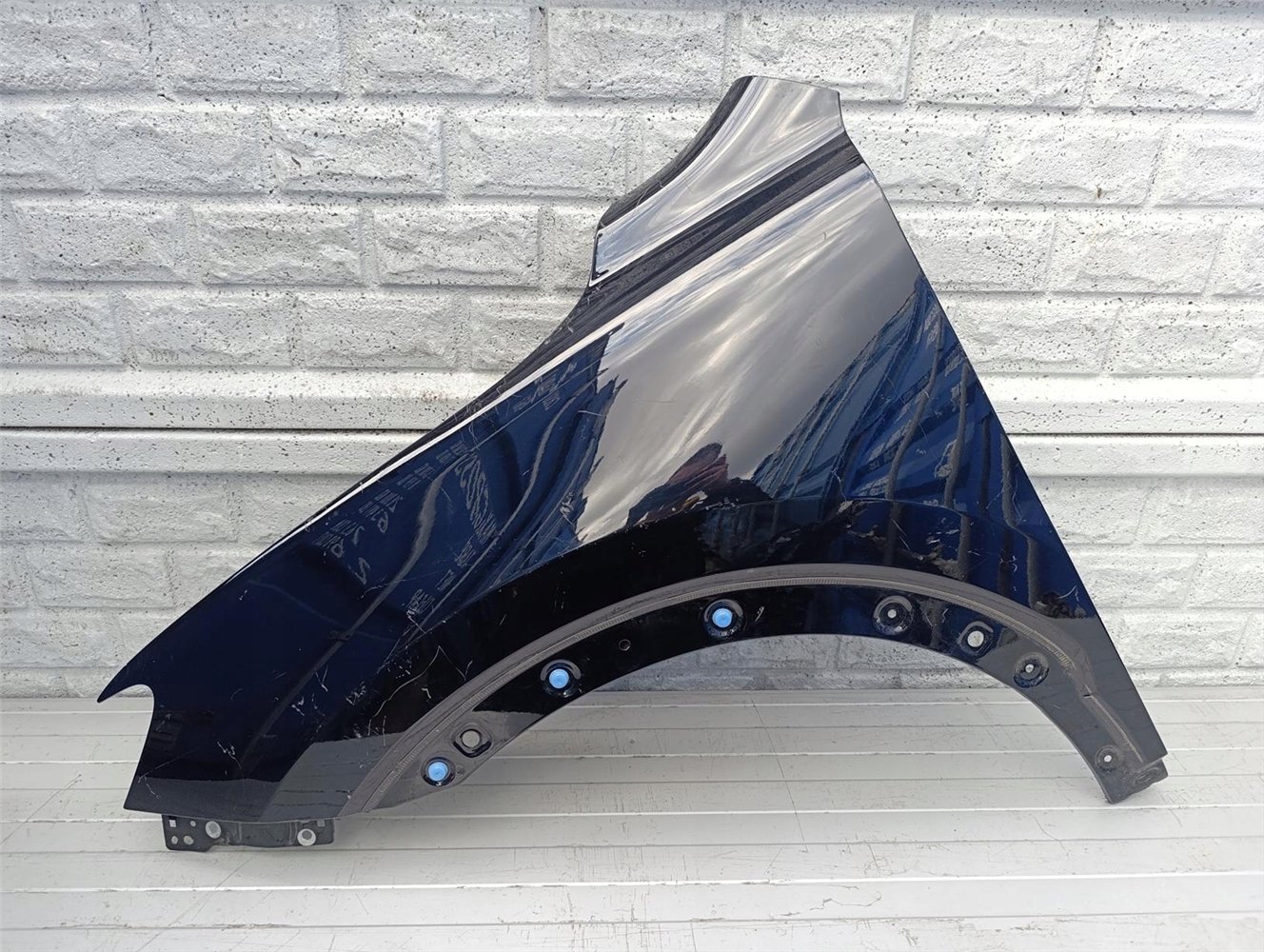 MG HS 18- BŁOTNIK PRZEDNI LEWY ORYGINAŁ (17390352395)