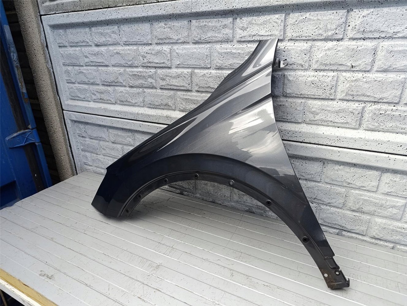 SEAT TARRACO 18-24 BŁOTNIK PRZEDNI LEWY ORYGINAŁ (17392674938)