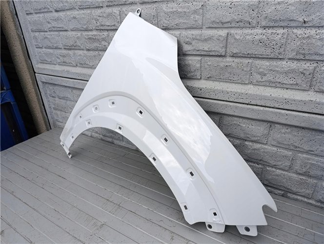 HYUNDAI KONA 2018-2024 BŁOTNIK PRAWY PRZEDNI ORYGINAŁ (17392737750)