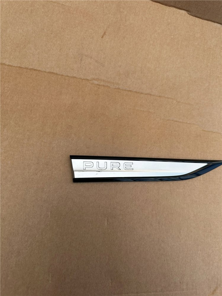 VW ID.3 ID3 PURE LISTWA EMBLEMAT LOGO NA BŁOTNIK PRAWY PRZÓD /G ORYGINAŁ (17392784590)