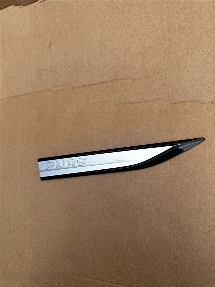 VW ID.3 ID3 PURE LISTWA EMBLEMAT LOGO NA BŁOTNIK PRAWY PRZÓD /G ORYGINAŁ (17392784590)