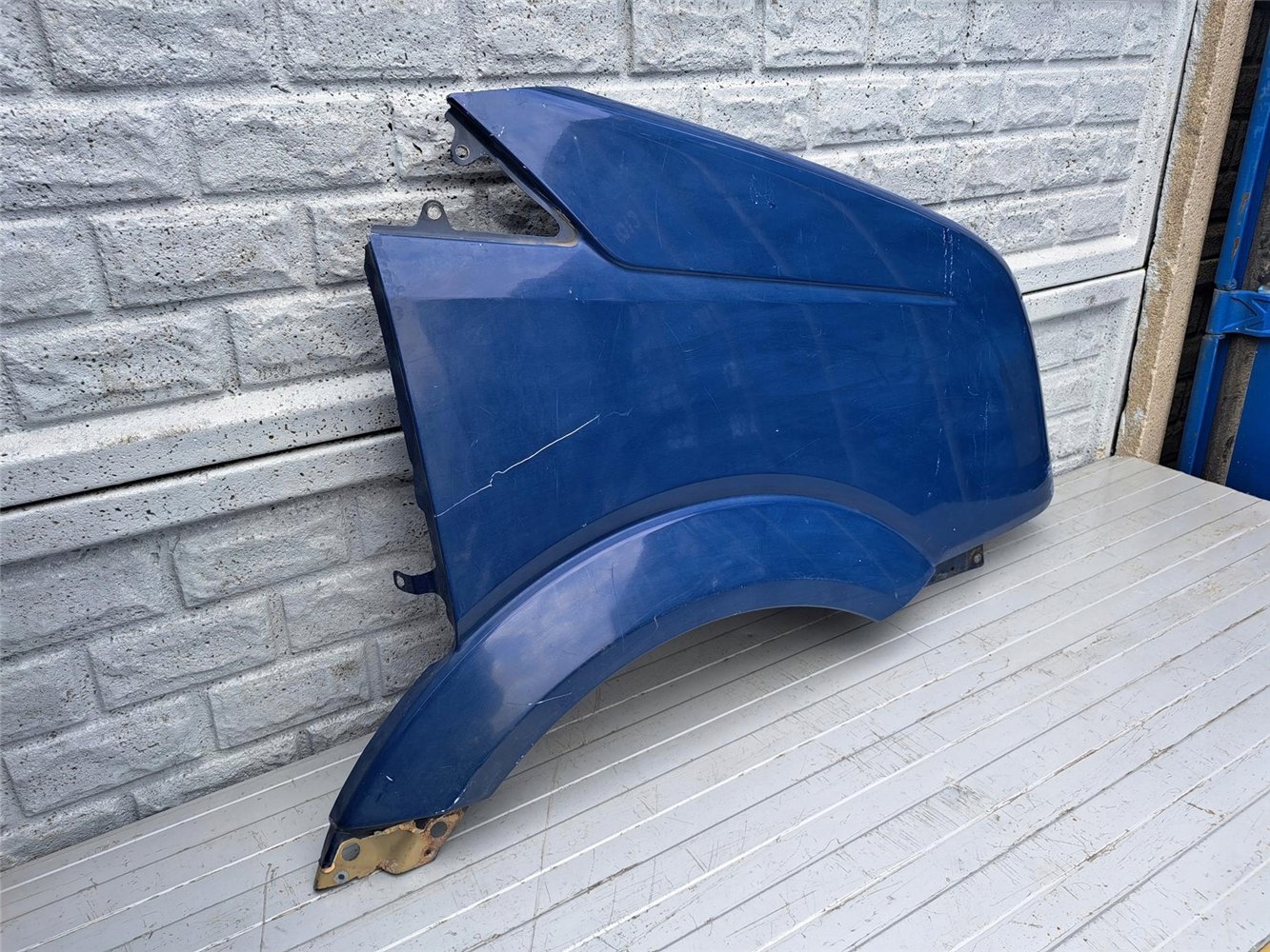 VW CRAFTER 2006 – 2016 BŁOTNIK PRAWY PRZEDNI ORYGINAŁ (17399971257)