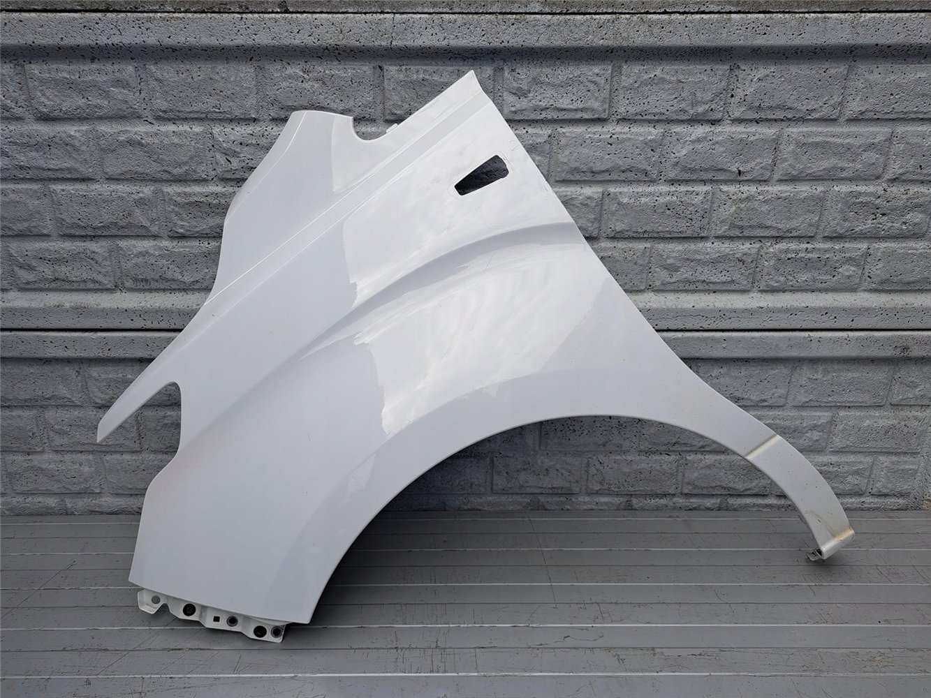 HYUNDAI H1 H-1 18-22 BŁOTNIK PRZEDNI LEWY ORYGINAŁ (17399984028)