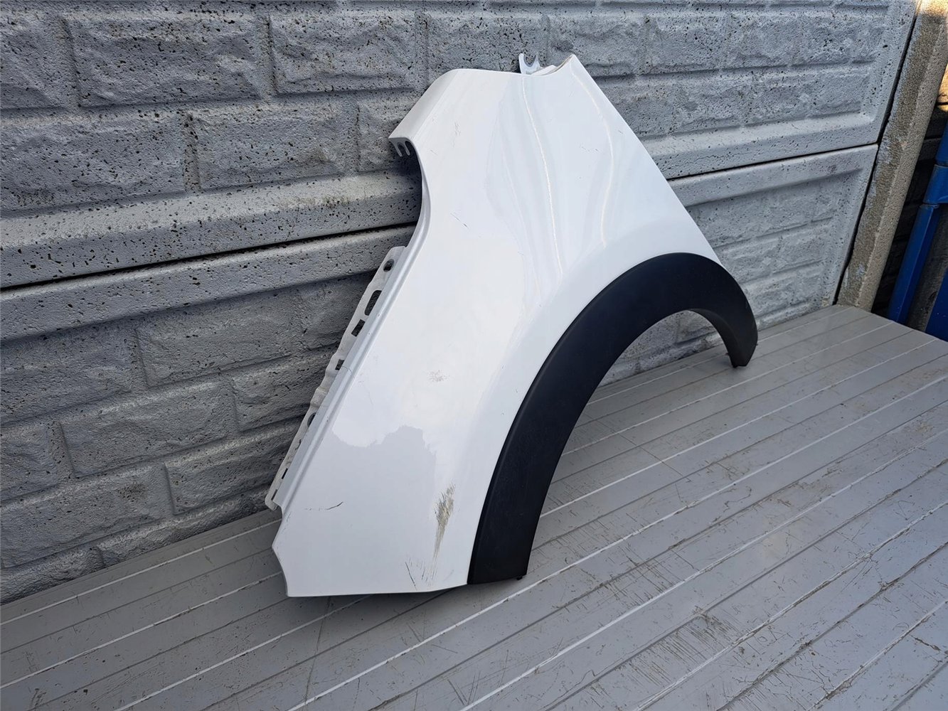 CITROEN C3 2017- 2024 BŁOTNIK PRZEDNI LEWY ORYGINAŁ (17400008672)