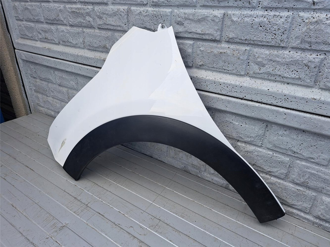 CITROEN C3 2017- 2024 BŁOTNIK PRZEDNI LEWY ORYGINAŁ (17400008672)