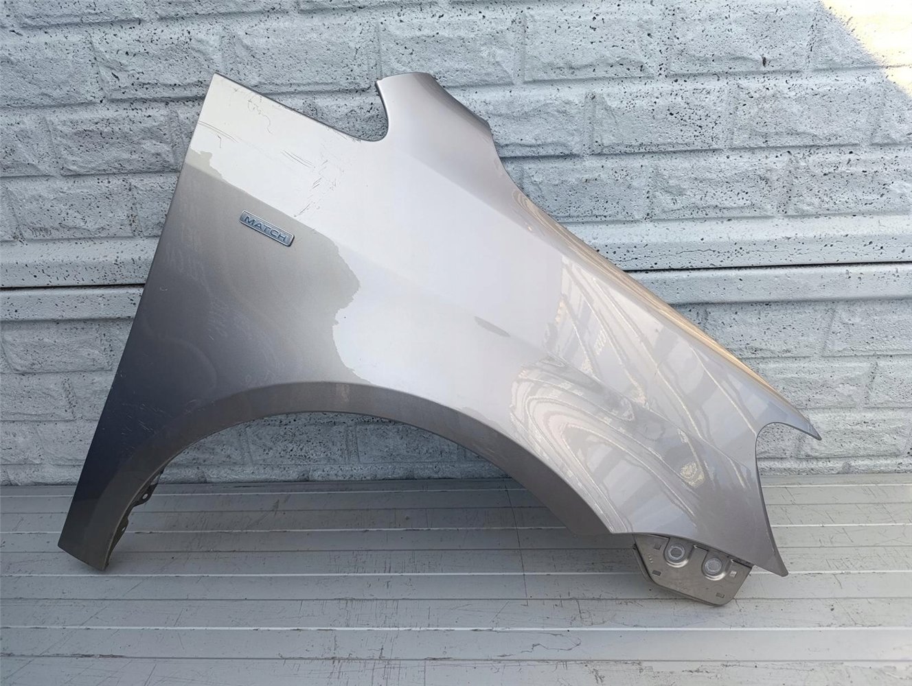 VW TOURAN 1T0 10 -15 BŁOTNIK PRZEDNI PRAWY ORYGINAŁ (17400862697)