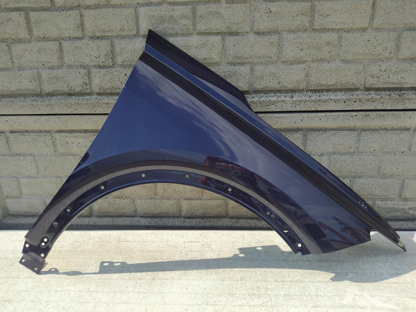 AUDI Q4 BŁOTNIK PRZEDNI PRAWY - (12231528512)