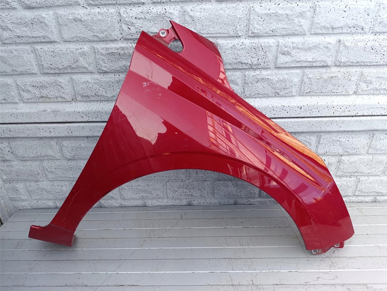 HYUNDAI I20 21-24 BŁOTNIK PRZEDNI PRAWY ORYGINAŁ (17400887558)