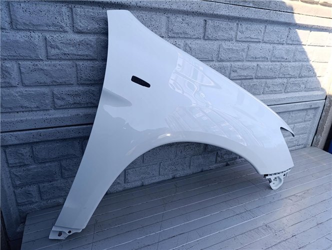 MITSUBISHI ASX 10-15 BŁOTNIK PRAWY PRZEDNI ORYGINAŁ (17400896272)