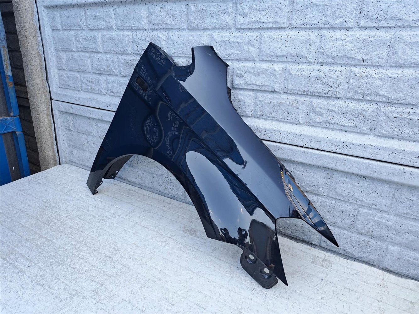 VW CADDY 4 IV 2015-2021 BŁOTNIK PRZEDNI PRAWY ORYGINAŁ (17413073382)