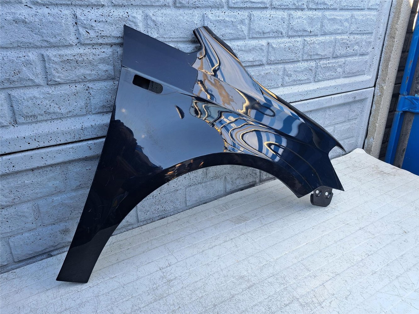 VW CADDY 4 IV 2015-2021 BŁOTNIK PRZEDNI PRAWY ORYGINAŁ (17413073382)