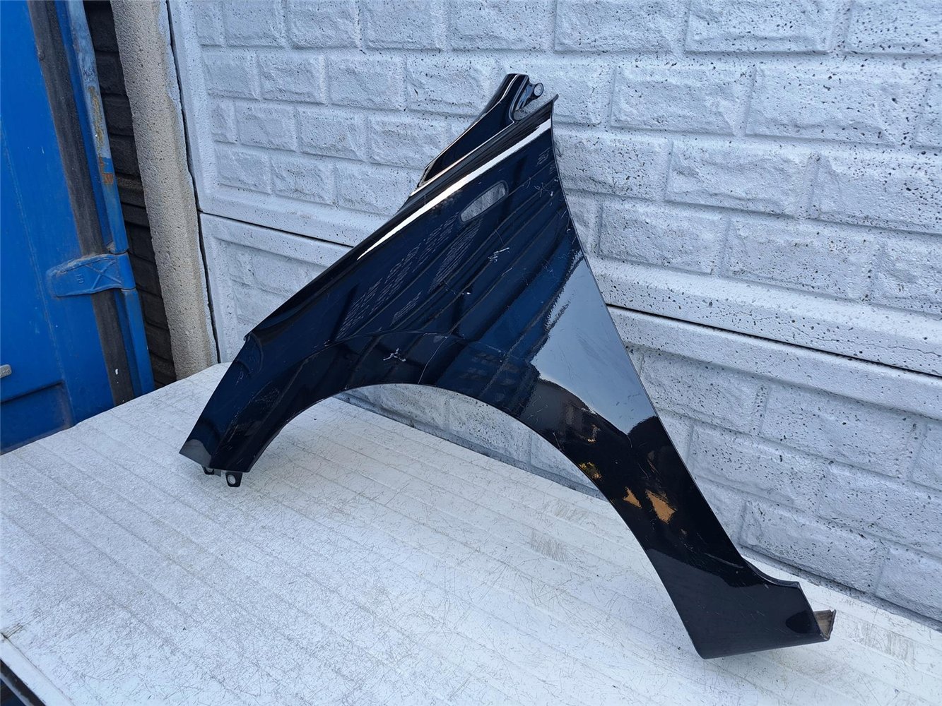 KIA RIO 5 V 2017-2024 BŁOTNIK LEWY PRZEDNI ORYGINAŁ (17414224513)