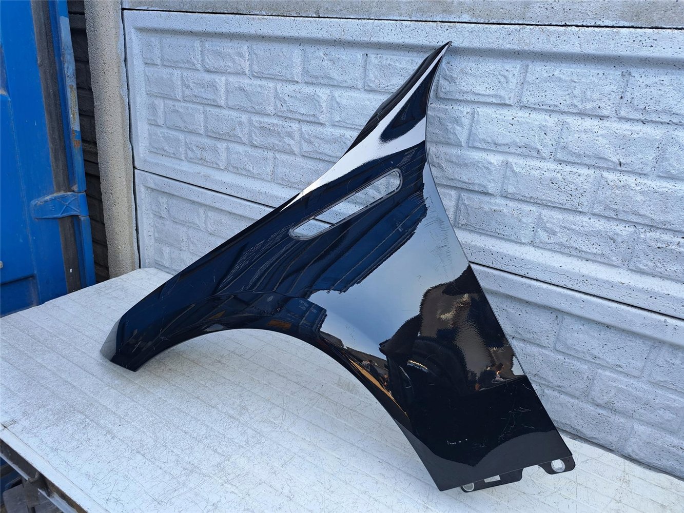 MERCEDES EQC W293 W 293 BŁOTNIK PRZEDNI LEWY ORYGINAŁ (17414231185)