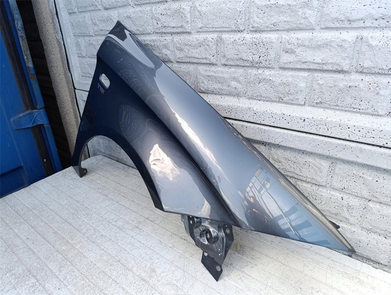SEAT ALTEA TOLEDO III 04-12 BŁOTNIK PRAWY PRZEDNI ORYGINAŁ (17414503077)