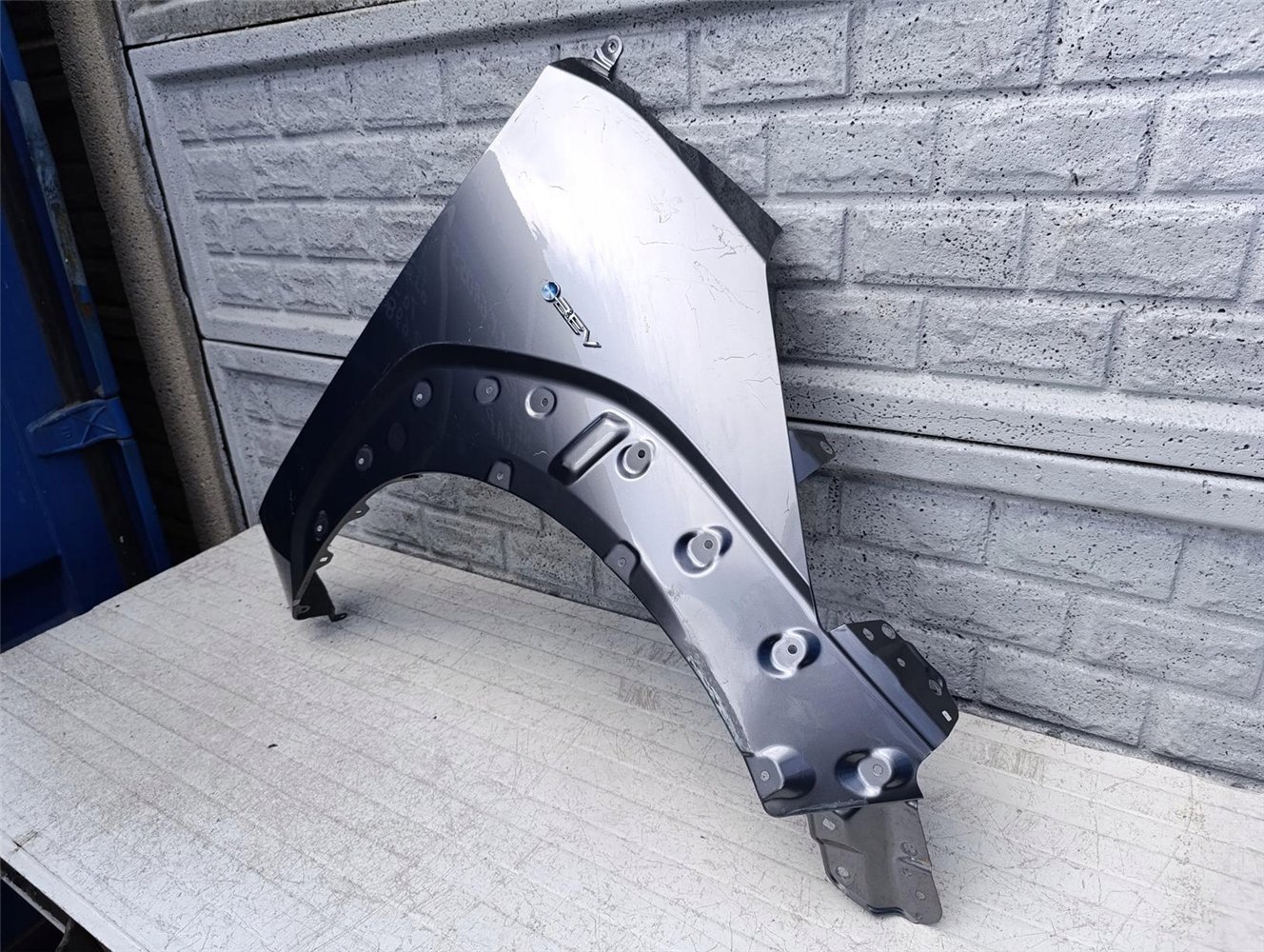 BŁOTNIK PRAWY PRZÓD TOYOTA BZ4X 22-24 ORYGINAŁ (17417776293)