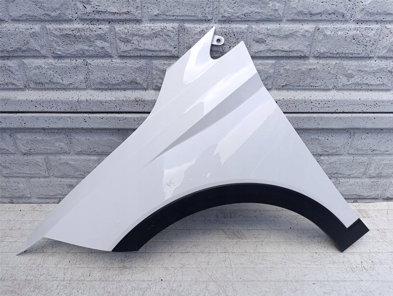 SEAT ARONA BŁOTNIK PRZEDNI LEWY ORYGINAŁ (17417785295)