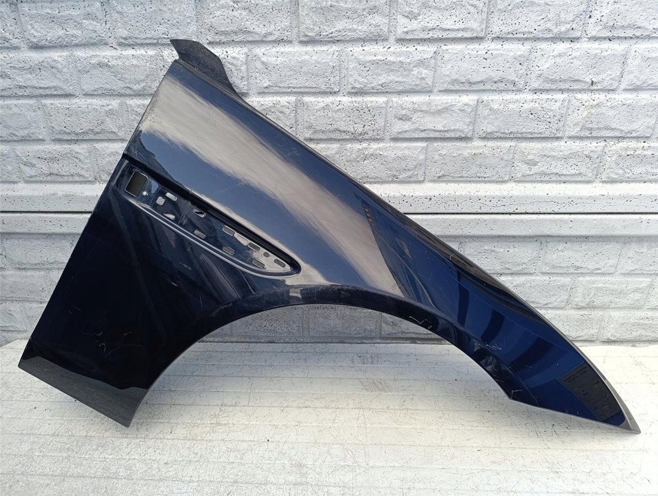 JAGUAR XE 2015-2022 BŁOTNIK PRAWY PRZEDNI ORYGINAŁ (17417803903)