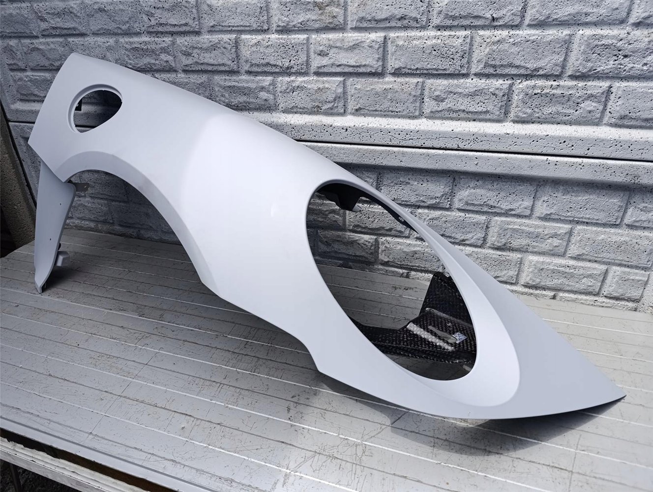 PORSCHE 911 992 ST CARBON BŁOTNIK PRAWY PRZÓD PRZEDNI PRAWY LEWY NOWY OM (17417832683)