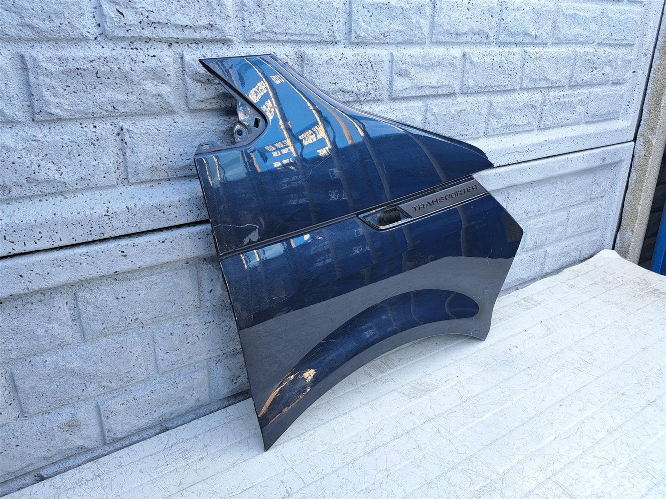 VW T6 LIFT T6.1 TRANSPORTER BŁOTNIK PRAWY ORYGINAŁ (17421062172)