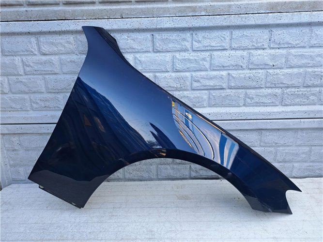 MERCEDES E-KLASA COUPE W238 BŁOTNIK PRZEDNI PRAWY ORYGINAŁ (17421069559)