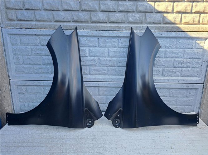 MERCEDES B KLASA W246 12-19 BŁOTNIK PRAWY LEWY PRZÓD NOWY ORYGINAŁ (17421160289)