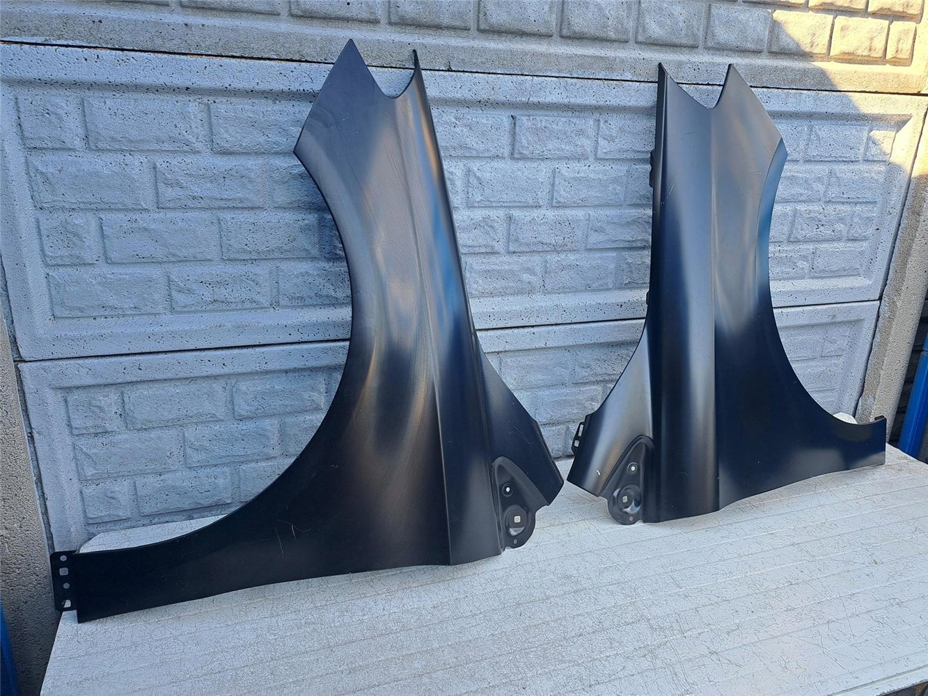 MERCEDES B KLASA W246 12-19 BŁOTNIK PRAWY LEWY PRZÓD NOWY ORYGINAŁ (17421160289)