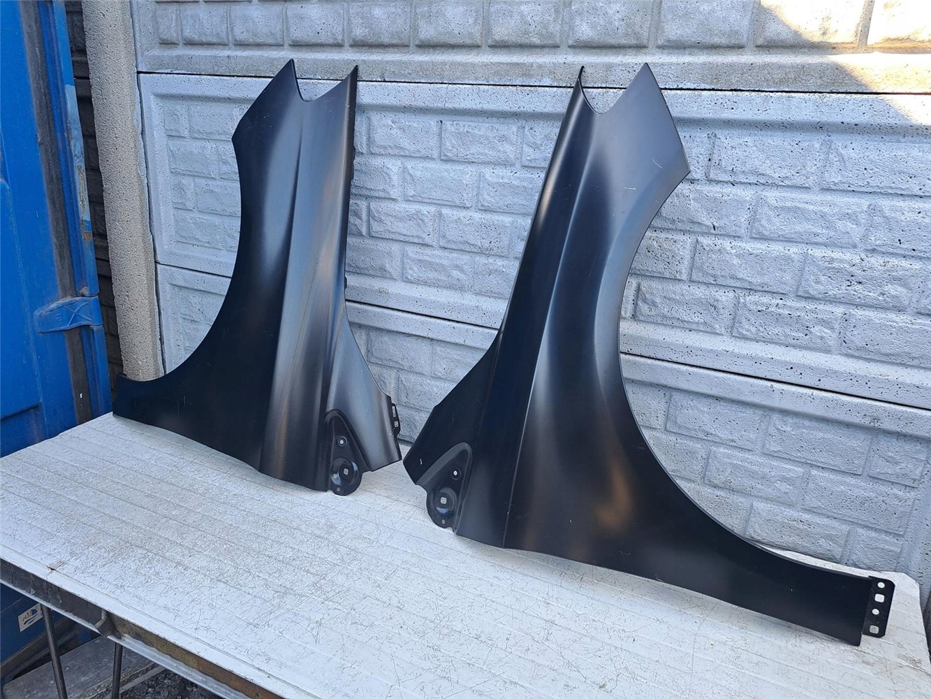 MERCEDES B KLASA W246 12-19 BŁOTNIK PRAWY LEWY PRZÓD NOWY ORYGINAŁ (17421160289)