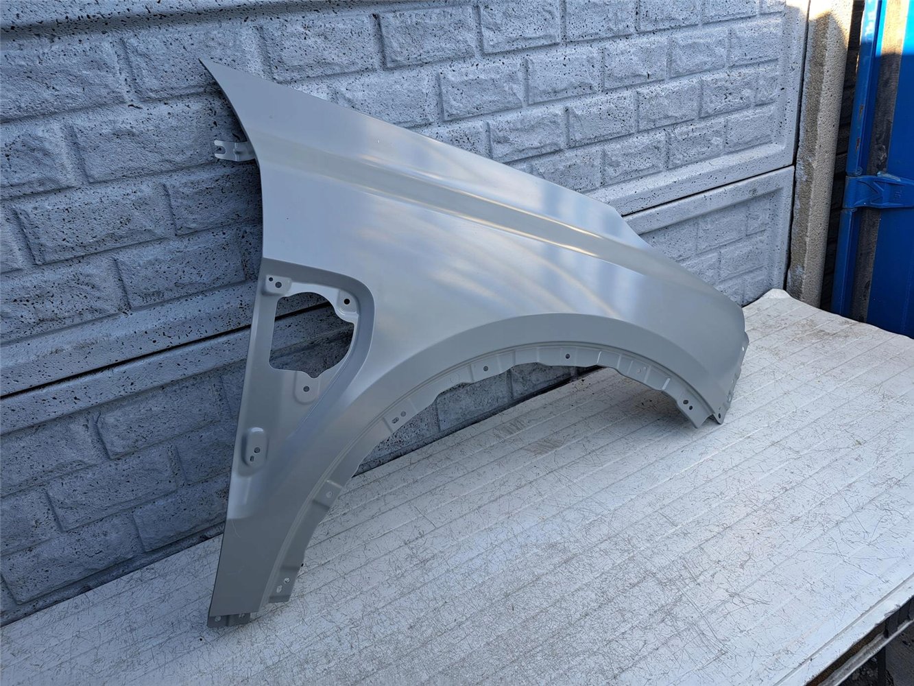 LYNK & C0 O1 17- BŁOTNIK PRZEDNI PRAWY ORYGINAŁ (17421165829)