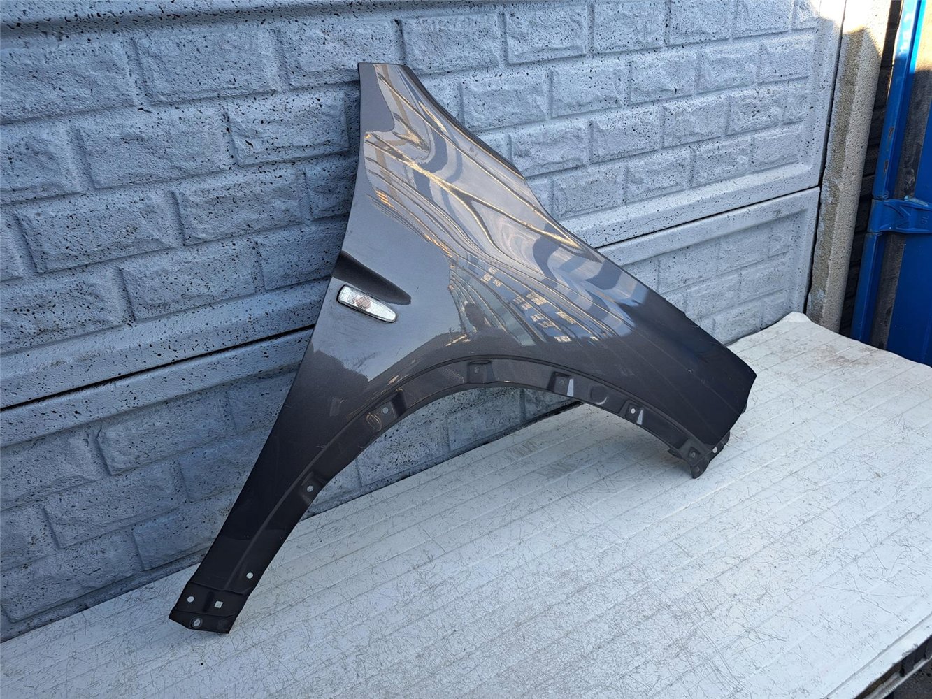 PEUGEOT 4008 C4 AIRCROSS 12-17 BŁOTNIK PRAWY PRZÓD ORYGINAŁ (17421170689)