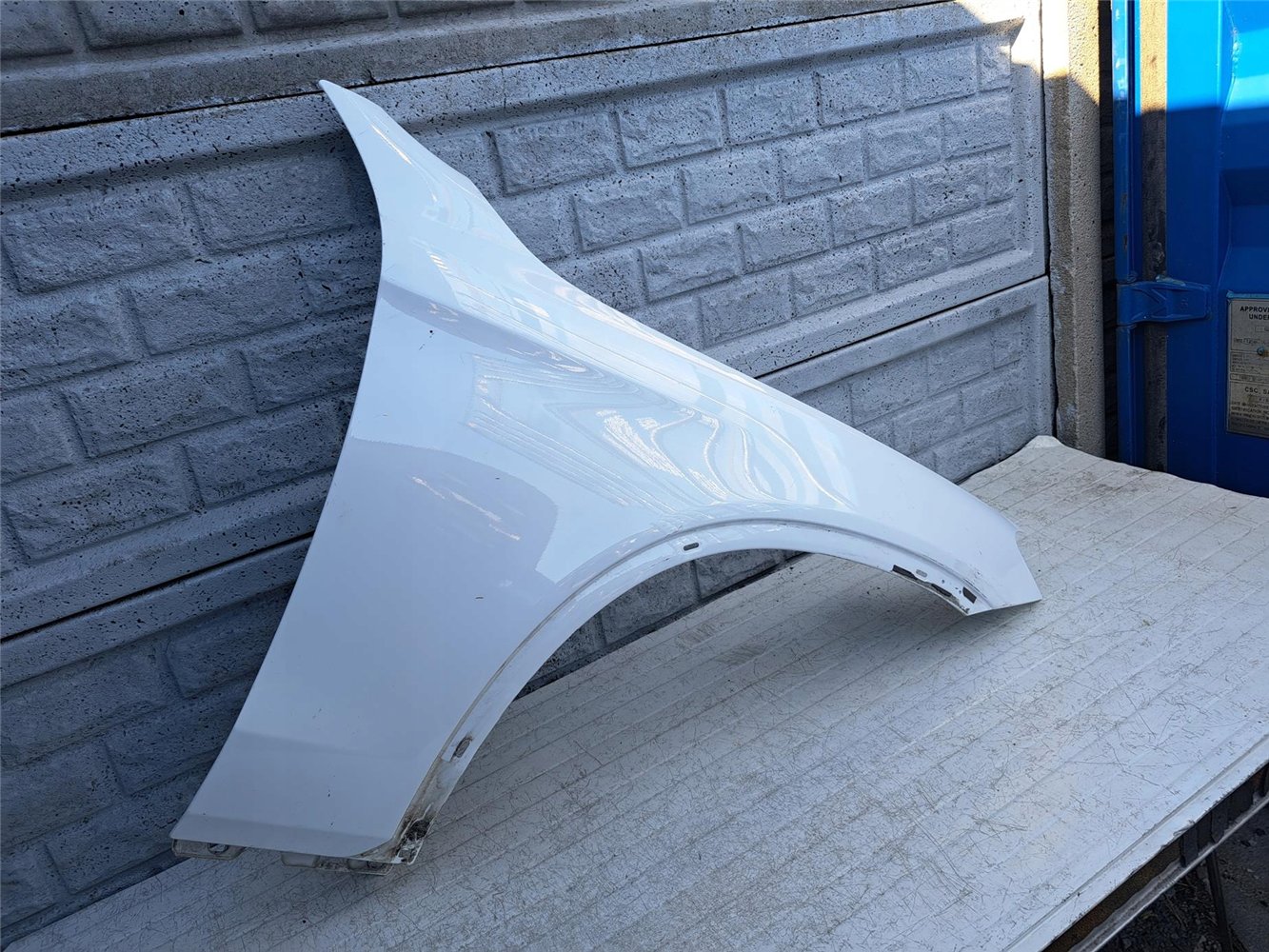 MERCEDES GLC W253 W 253 BŁOTNIK PRAWY PRZEDNI ORYGINAŁ (17421191590)