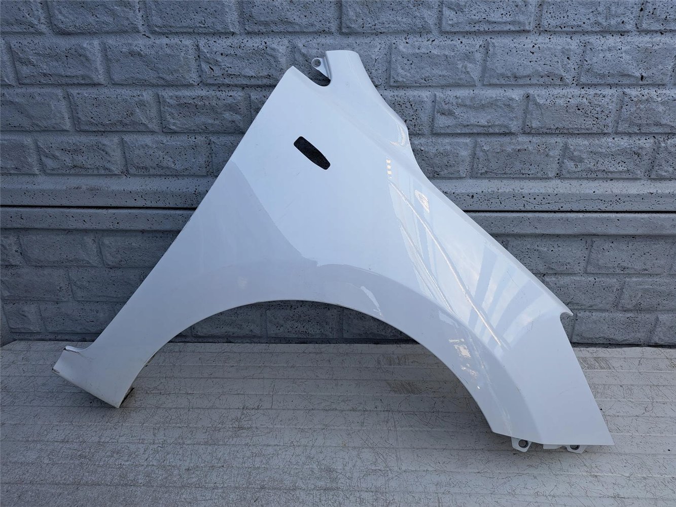 KIA RIO 5 V 2017-2024 BŁOTNIK PRAWY PRZEDNI ORYGINAŁ (17421200587)