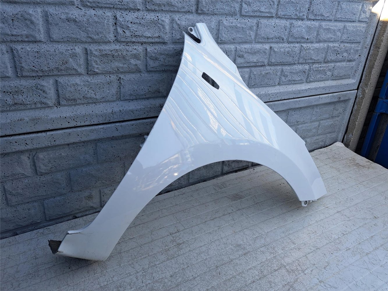 KIA RIO 5 V 2017-2024 BŁOTNIK PRAWY PRZEDNI ORYGINAŁ (17421200587)