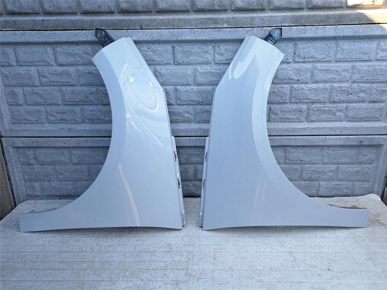 BMW I3 I 3 i3 BŁOTNIK PRZEDNI PRAWY LEWY ORYGINAŁ (17421235903)