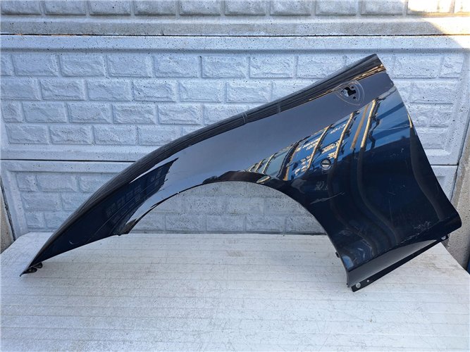 FERRARI ROMA BŁOTNIK LEWY PRZEDNI ORYGINAŁ (17421247661)