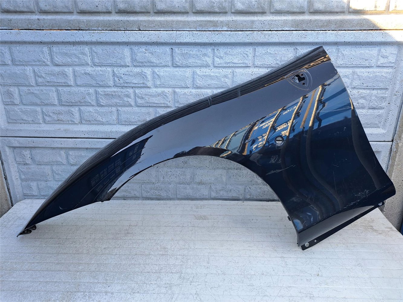 FERRARI ROMA BŁOTNIK LEWY PRZEDNI ORYGINAŁ (17421247661)