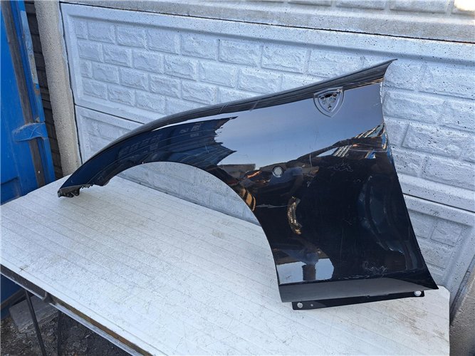 FERRARI ROMA BŁOTNIK LEWY PRZEDNI ORYGINAŁ (17421247661)