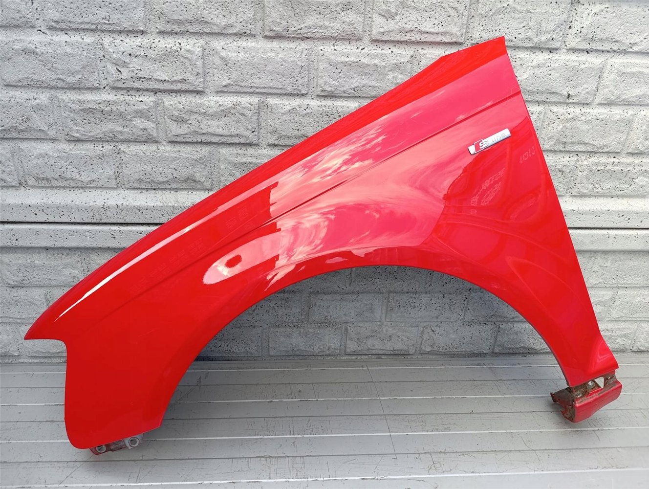 AUDI A3 8P0 08-13 LIFT BŁOTNIK PRZEDNI LEWY ORYGINAŁ (17433086014)