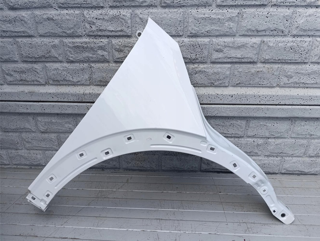 BŁOTNIK PRAWY PRZEDNI HYUNDAI IONIQ 5 V 21-23 ORYGINAŁ (17433130615)