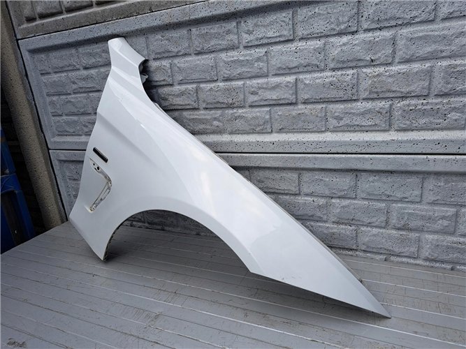 BMW IV 4 F32 F33 F36 BŁOTNIK PRAWY PRZEDNI ORYGINAŁ (17433290355)