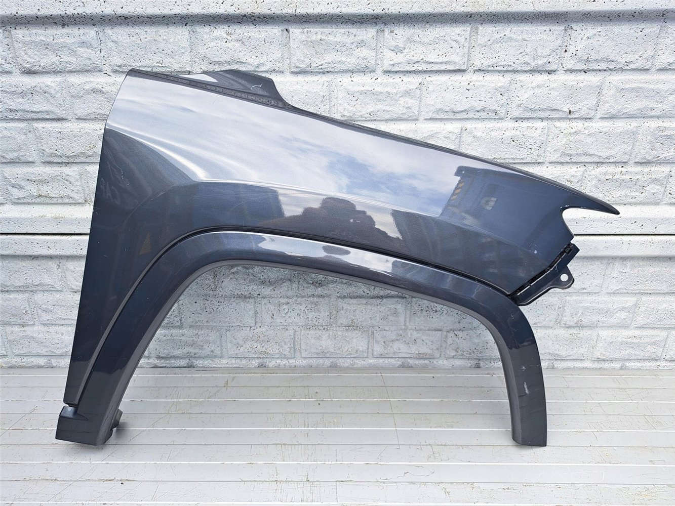 JEEP COMPASS 17-24 BŁOTNIK PRZEDNI PRAWY ORYGINAŁ (17434407381)