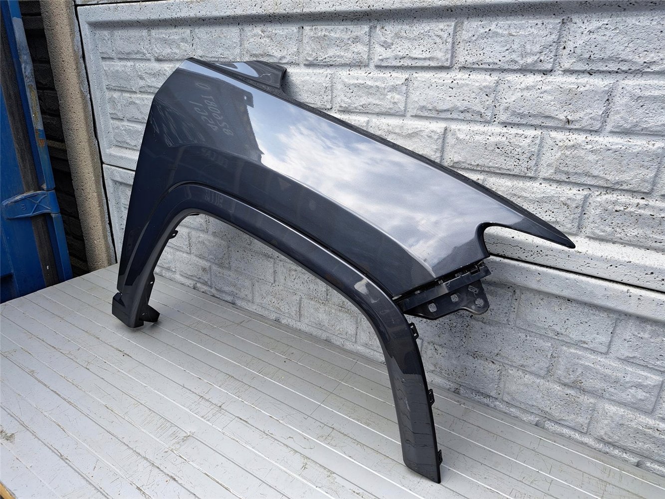 JEEP COMPASS 17-24 BŁOTNIK PRZEDNI PRAWY ORYGINAŁ (17434407381)