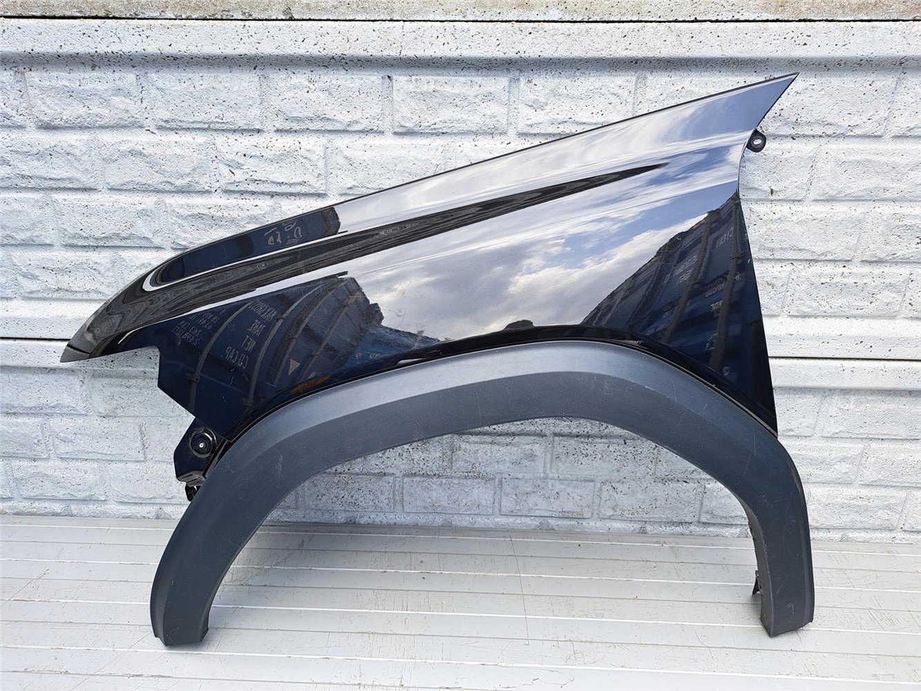 DACIA DUSTER III 3 2024- BŁOTNIK LEWY PRZEDNI ORYGINAŁ (17434450619)