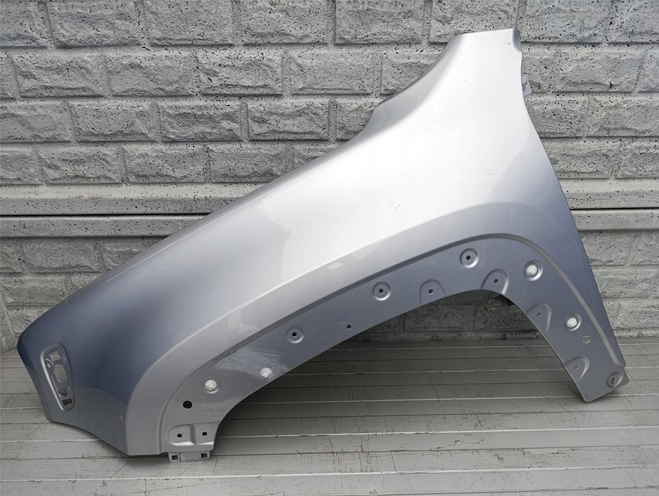 JEEP RENEGADE 14 - 24 BŁOTNIK PRZEDNI LEWY ORYGINAŁ (17434493140)