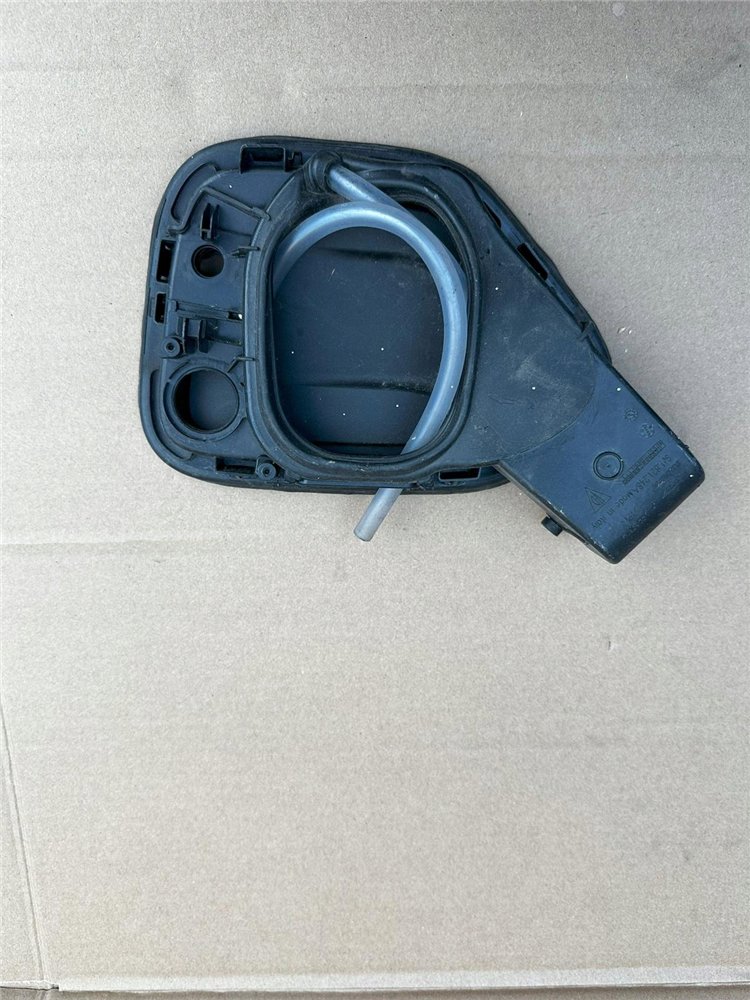 KLAPKA ŁADOWANIA PORSCHE TAYCAN 9J1 ORYGINAŁ (17439562610)