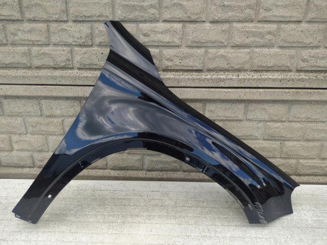 MERCEDES GLA W 156 W156 BŁOTNIK PRZEDNI PRAWY - (12237052115)