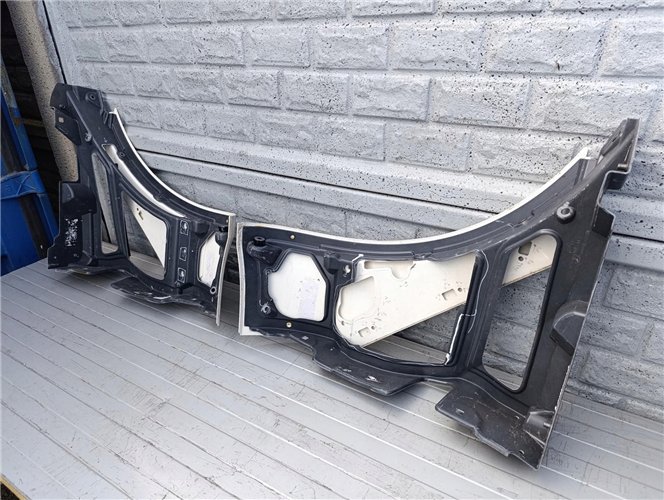 ASTON MARTIN DBX 20- BŁOTNIK PRZEDNI LEWY PRAWY DOLNY ORYGINAŁ (17440114509)