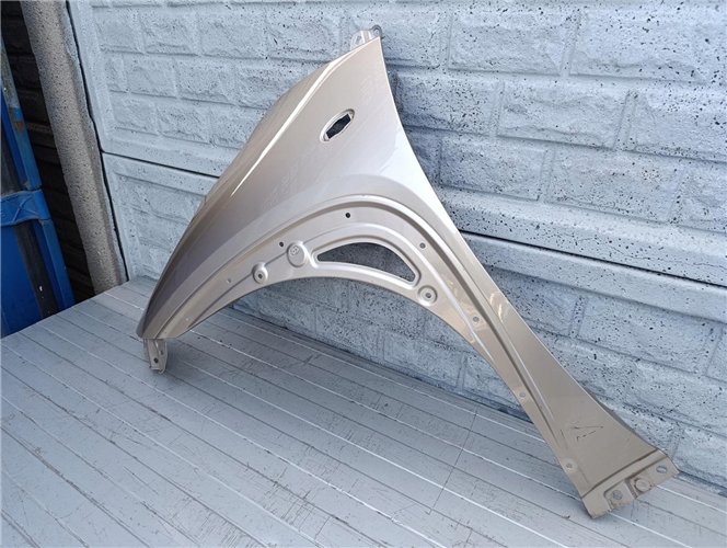 BŁOTNIK LEWY PRZÓD TOYOTA AYGO X 22-24 ORYGINAŁ (17440129012)