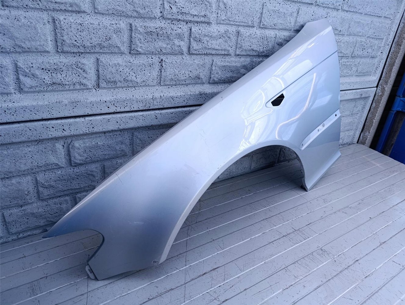 BMW E46 COUPE CABRIO LIFT 2001 - 2005 BŁOTNIK LEWY PRZEDNI ORYGINAŁ (17440137353)