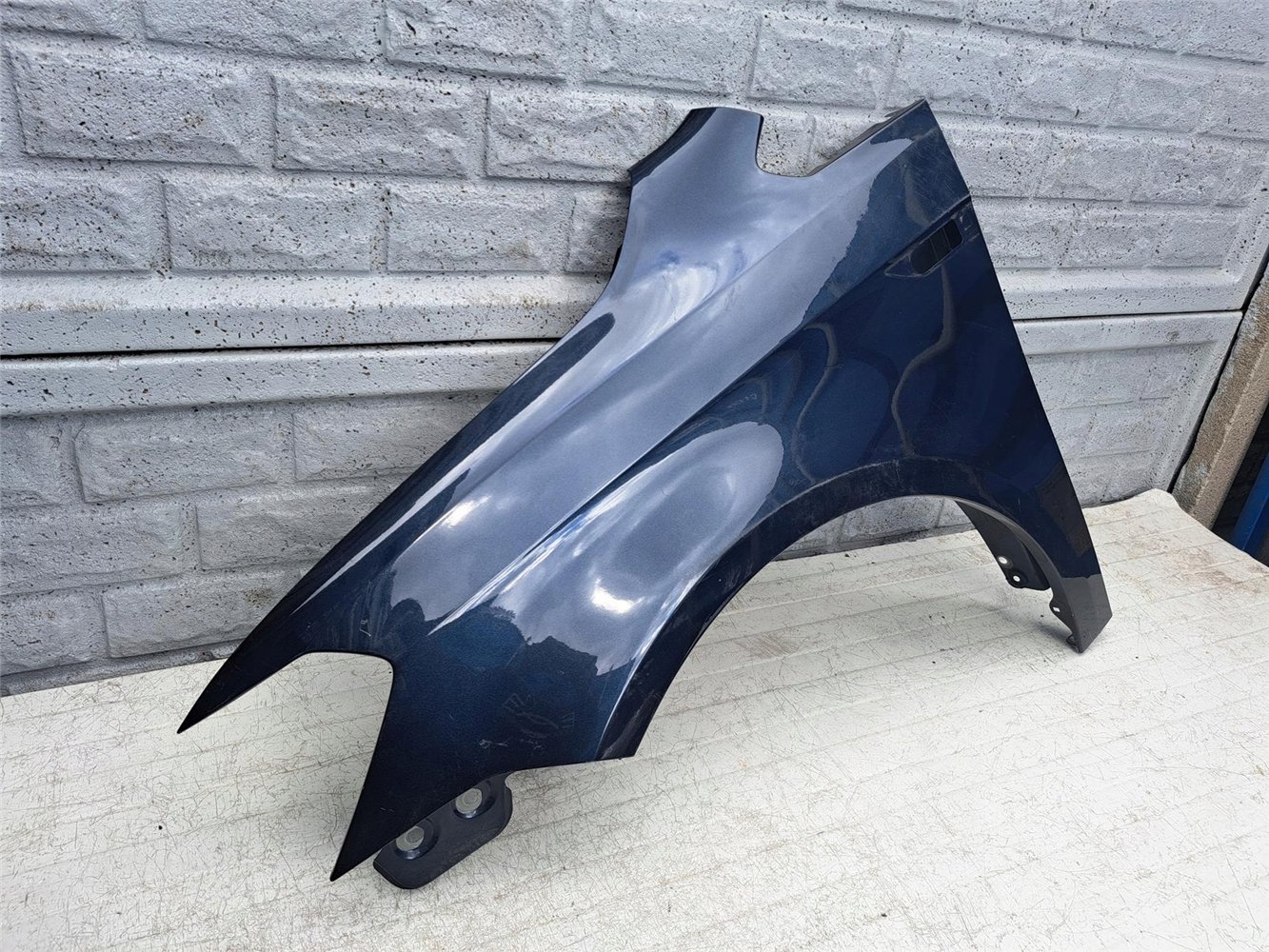 VW CADDY 4 IV 2015-2021 BŁOTNIK PRZEDNI LEWY ORYGINAŁ (17440175938)