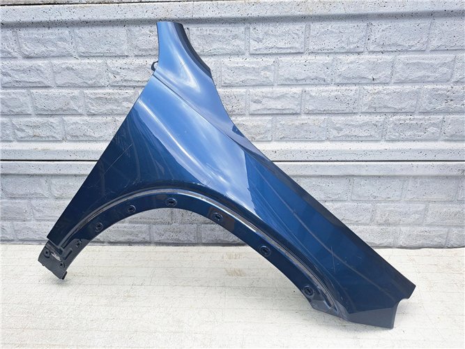 MERCEDES GLB 247 X247 BŁOTNIK PRAWY PRZEDNI ORYGINAŁ (17440176775)